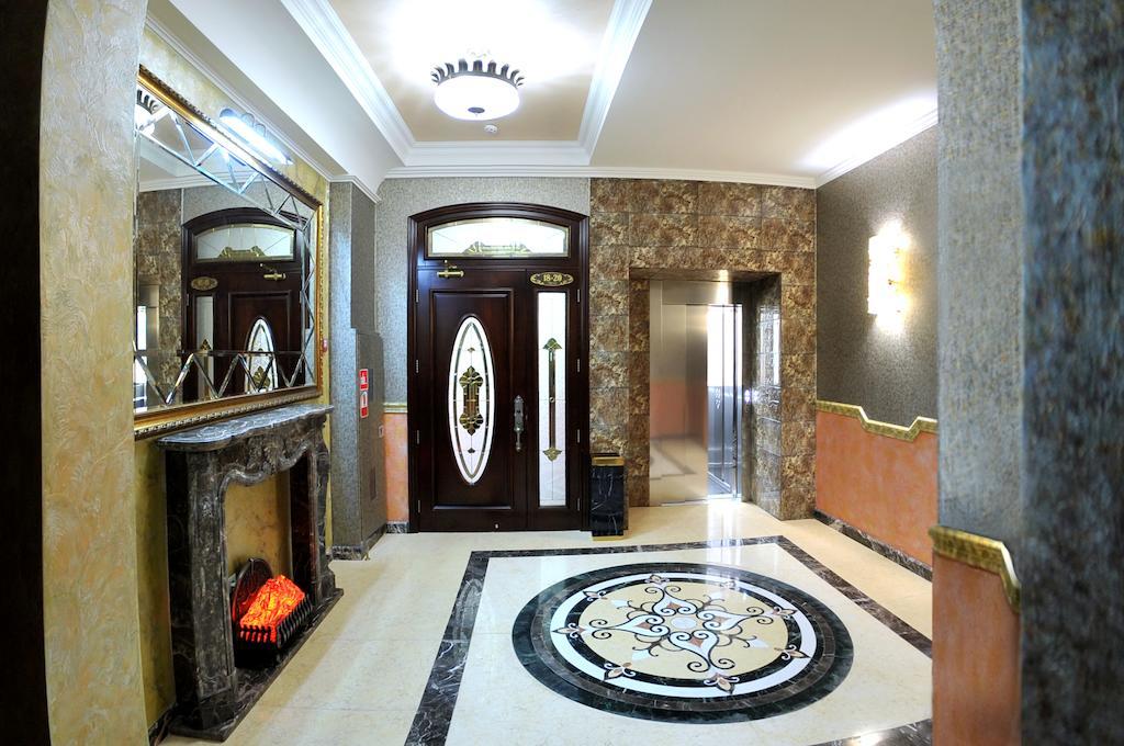 Allureinn Hotel And Spa チェルニウツィー エクステリア 写真